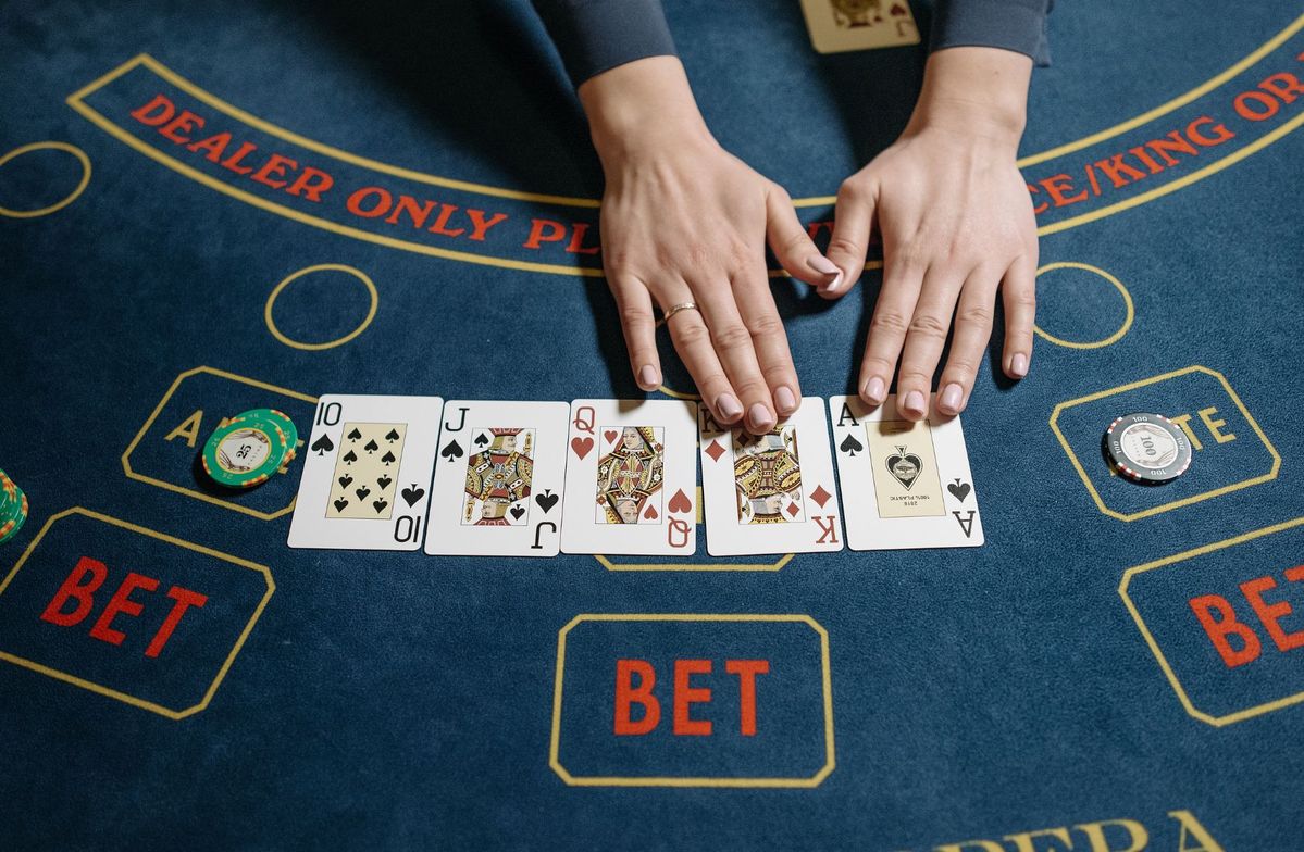 Queen of the Nile Live Betting